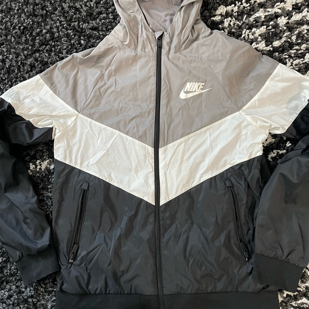 Boys Nike windbreaker